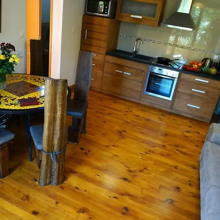 La Chartreuse Du Canal Du Midi