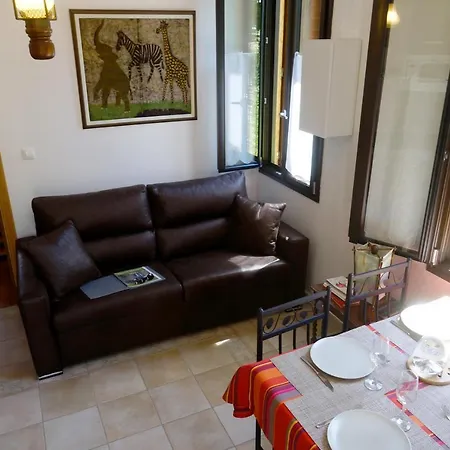 Hébergement de vacances La Chartreuse Du Canal Du Midi *