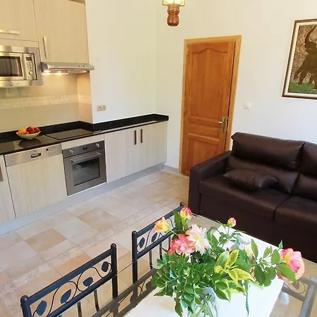 La Chartreuse Du Canal Du Midi