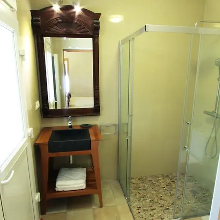 La Chartreuse Du Canal Du Midi