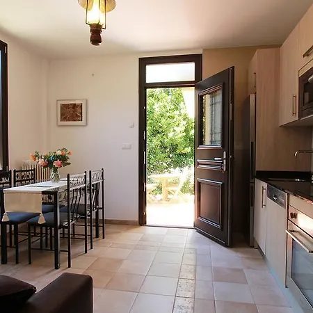 La Chartreuse Du Canal Du Midi Casa de Férias