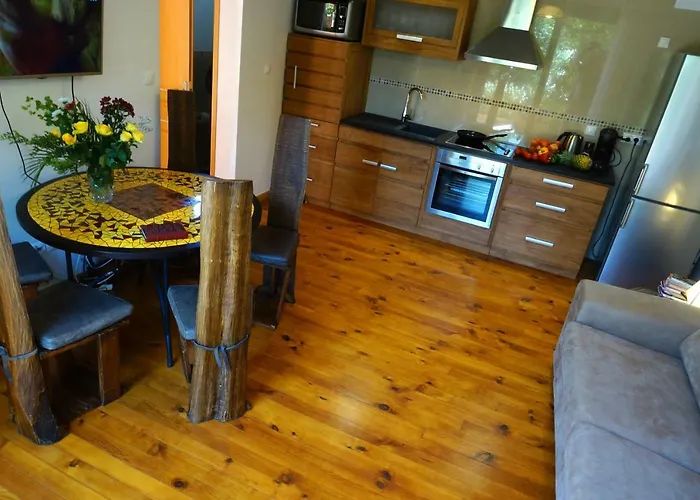 La Chartreuse Du Canal Du Midi